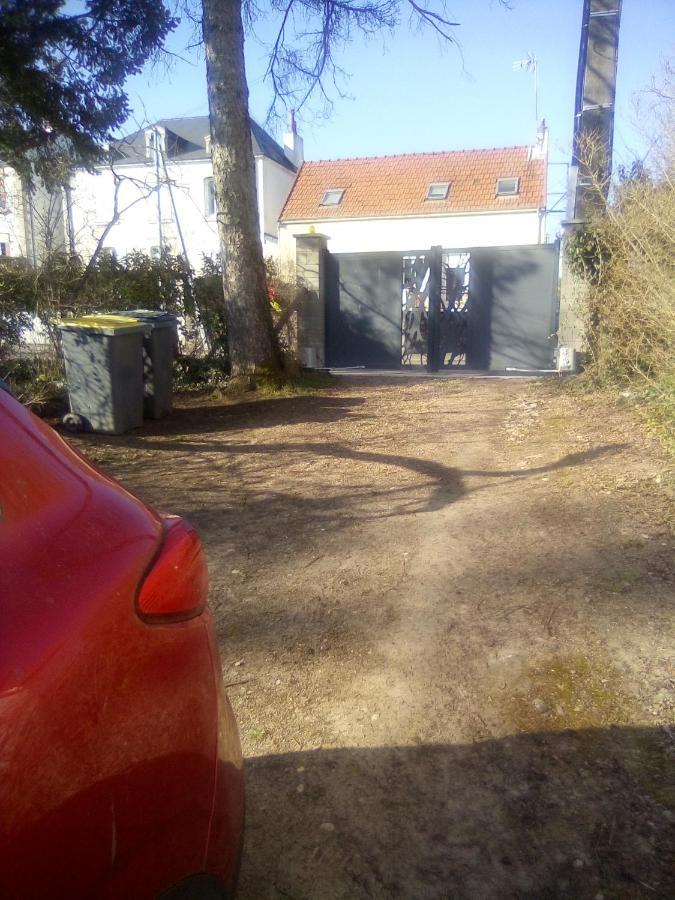 Les Ecureuils Bourguignons Apartment Montchanin Exterior photo